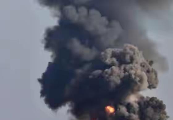 感觉被炸的差不多了，没有制空权随便炸。伊朗原子能组织：布什尔核电站区域遭袭。