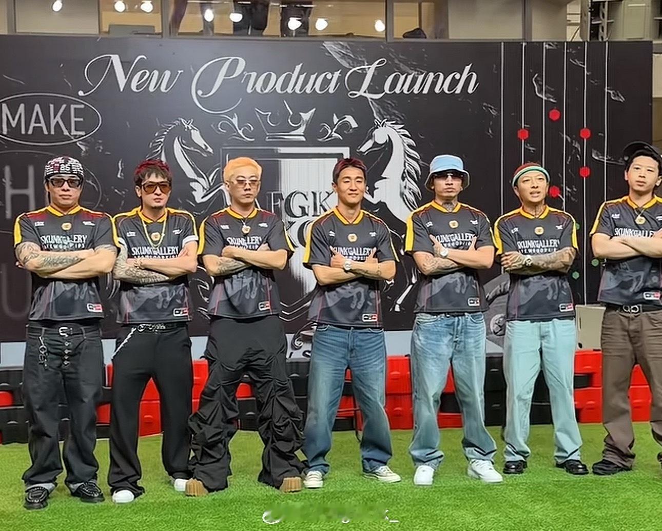 韦世豪 x 马思唯 x Melo x KKluv x Kito x 八口 x 小