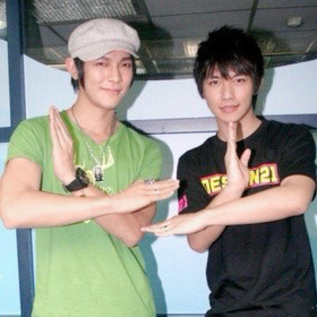 炎亚纶去汪东城的理发店做头发 这波操作直接看懵众人，去汪东城的理发店做头发，很难