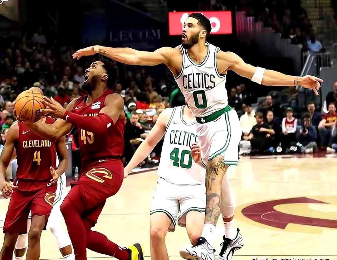 骑士队这选择题，真有点意思！
 

东部季后赛次轮，克利夫兰人干掉老鹰后，发现自