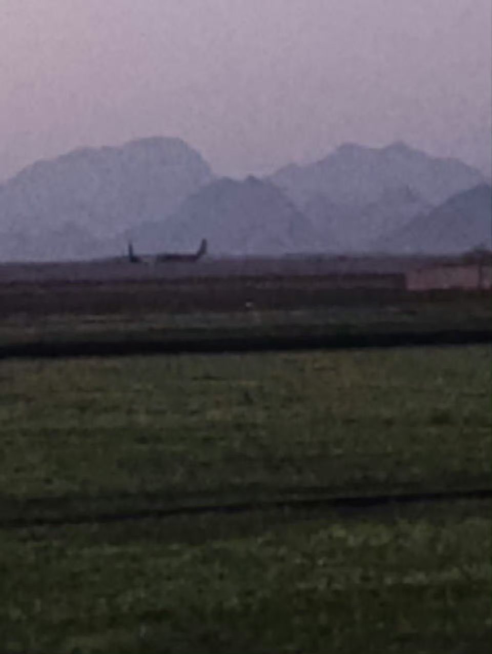 《纽约时报》证实了一些“美军特种部队内部人士”在网上的说法：“武器系统军官获救后