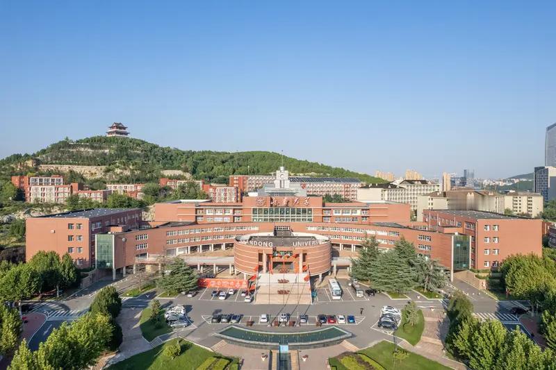 2017年，山东省委、省政府提出科教融合改革。2019年2月，通过整合泰山医学院