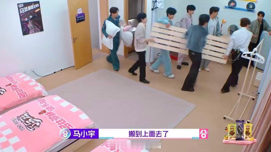 霸总剧本不如燃综抓马超燃青春的合唱 马小宇在短剧里的经典台词是“不需要你同意”，