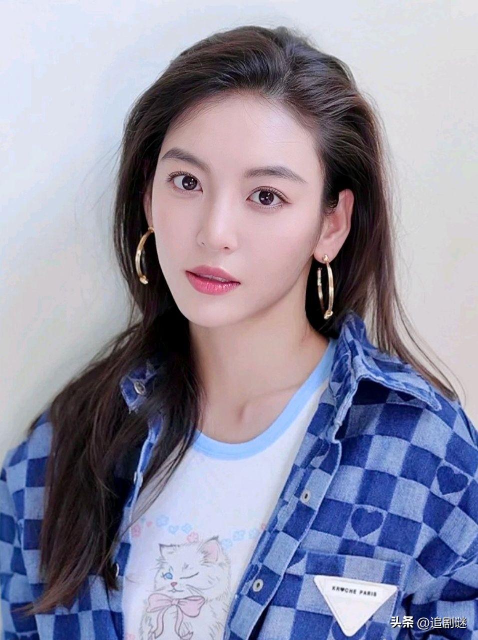 《花开锦绣》里，尤靖茹演的左氏，她连自己的名字都没有，真让人后背发凉。她不靠嘶吼
