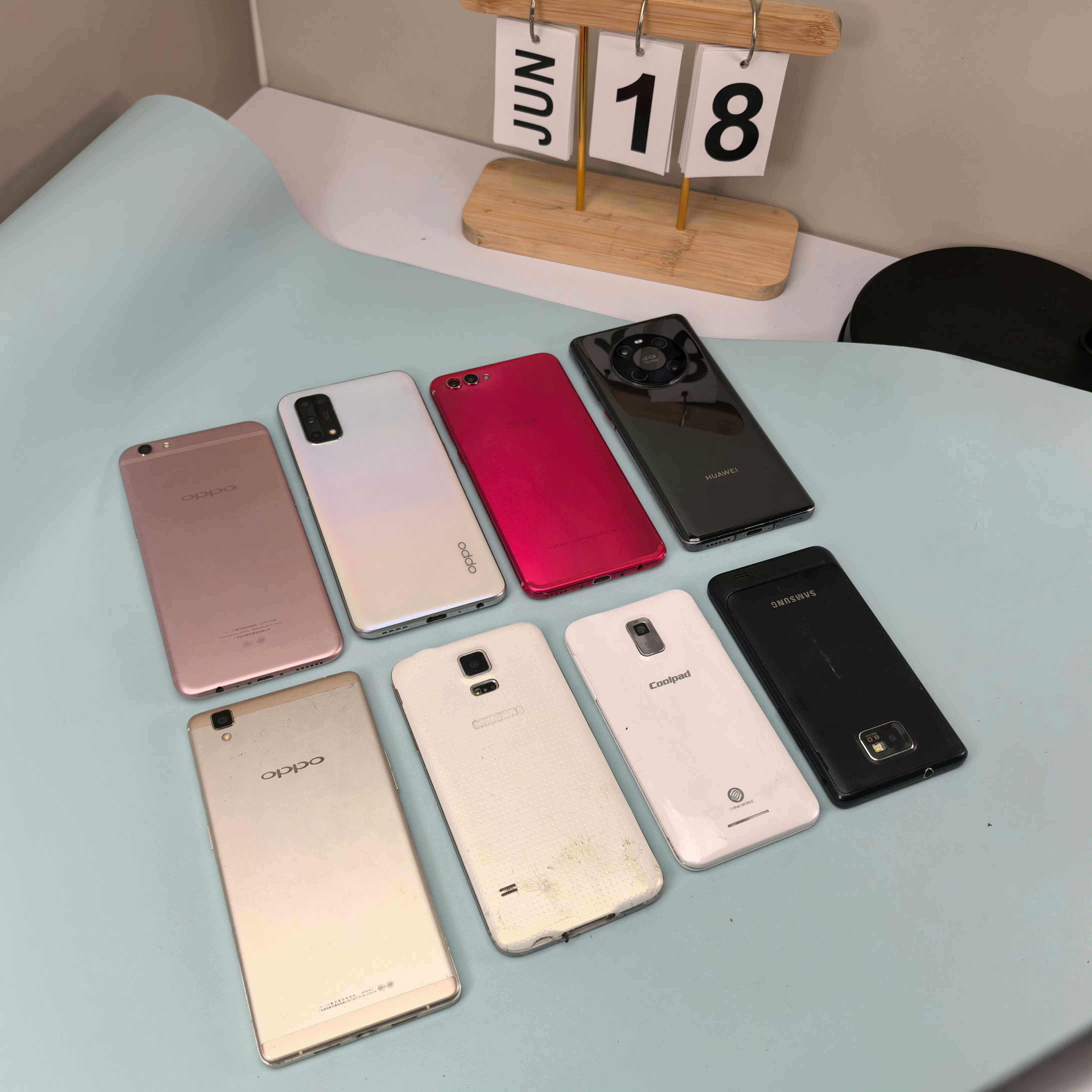 你对手机涨价脱敏了吗谈不上脱敏，只因无法改变所以含泪接受，对大多数的消费者而言，