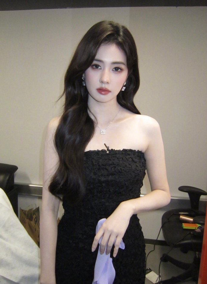 断案奇女子李佩仪 白鹿李佩仪六边形全能战士  白鹿李佩仪六边形全能战士，断案奇女