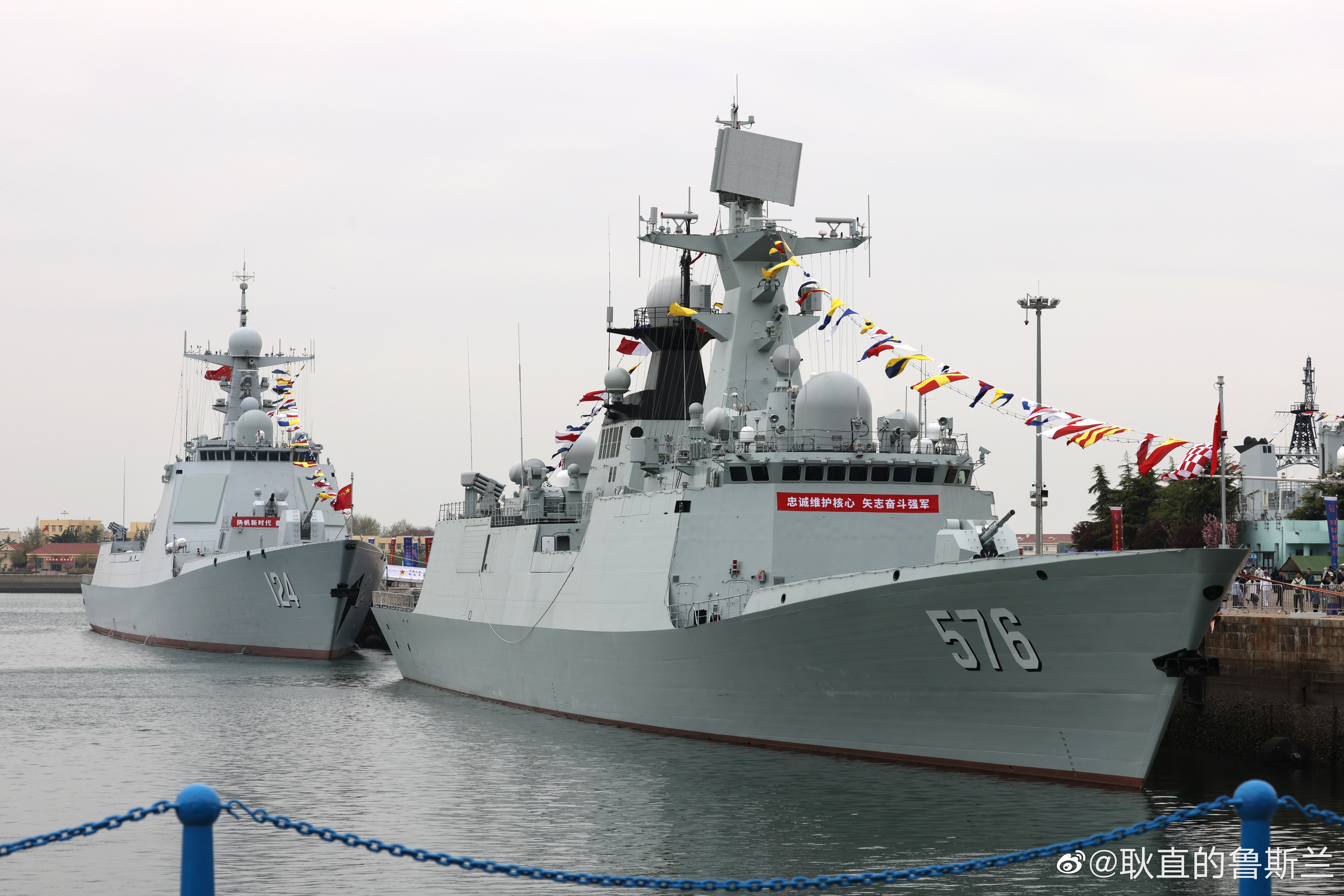 青岛海军节活动，非常非常棒！自信的开放活动是最好的国防教育！ ​​​