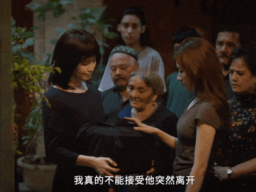 李兰迪新剧破碎又明媚我选李兰迪新剧作为五一假期解药 夏孜在古城里走路的节奏跟在大