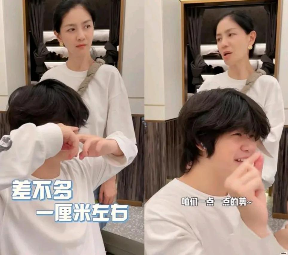 明星的小孩原来也护头发[捂脸]

跟我大侄子一样

每次让理发都很费劲

而且头