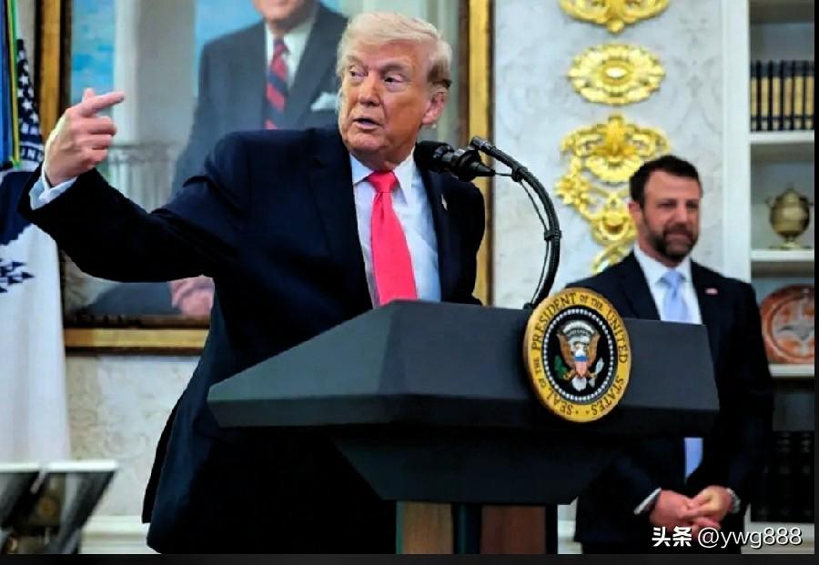 据报道，伊朗已向美国提交了一份和平计划清单，其中包括赔偿要求。
        