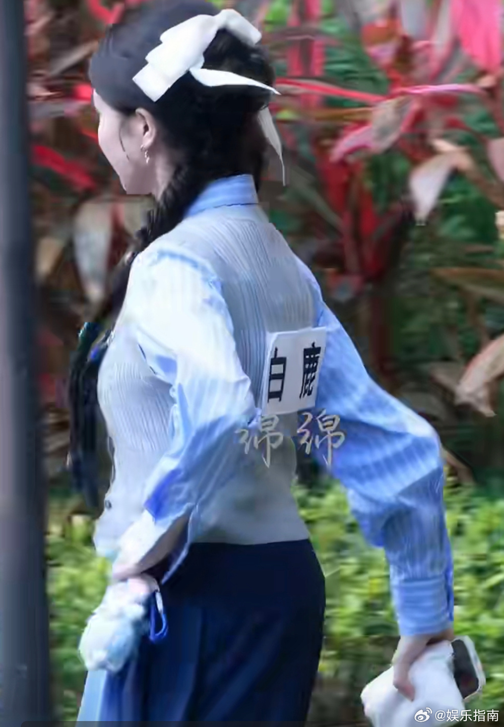 白鹿蓝色学院风制服造型好像小兔子🐰，尼克狐尼克 你被逮捕啦！ 