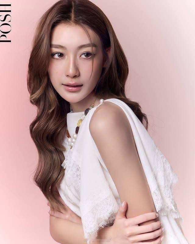 POSH 杂志封面 Film Perth Tate 隐欲囚笼有效播剧❤️🔥 
