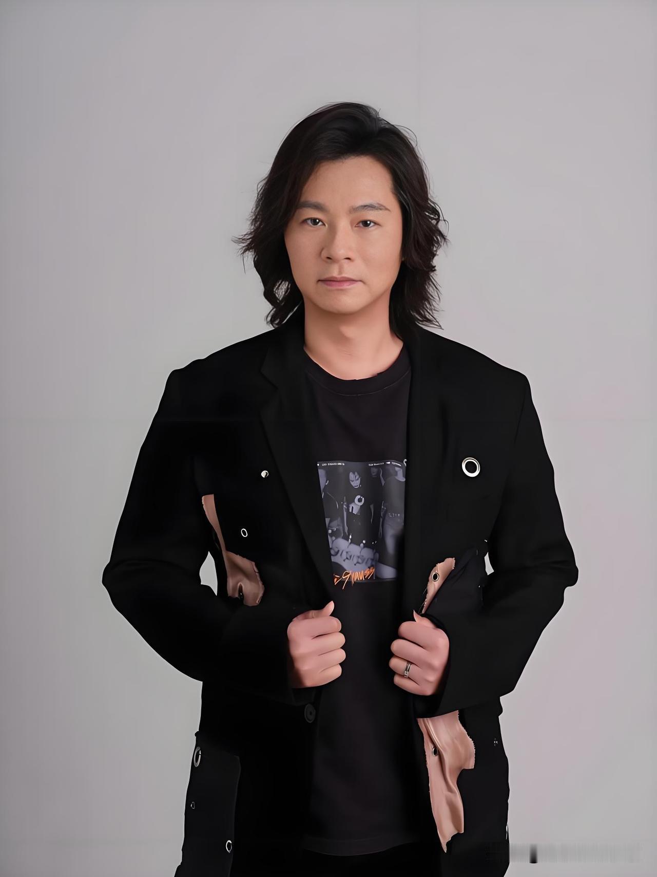 “铁肺王子”杨培安将以特邀嘉宾身份，助力东北超燃音乐节演出，消息一经公布便引发全