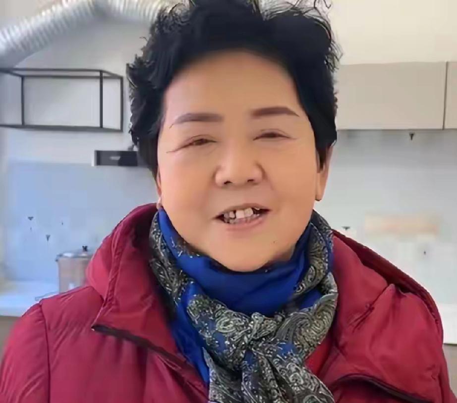 惊天反转！田新菊脑梗偏瘫后，小天赐爸爸含泪曝光隐藏多年的噩耗
 
    此前，