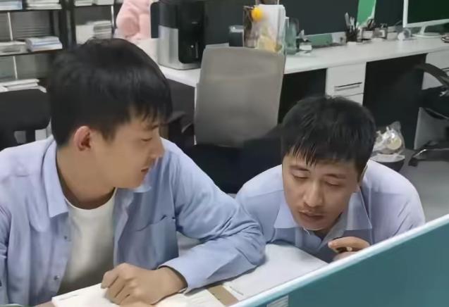 张雪峰去世头七，公司总经理发文承诺，亲口透露对张姩菡安排，更惹人泪目的是，武亮回