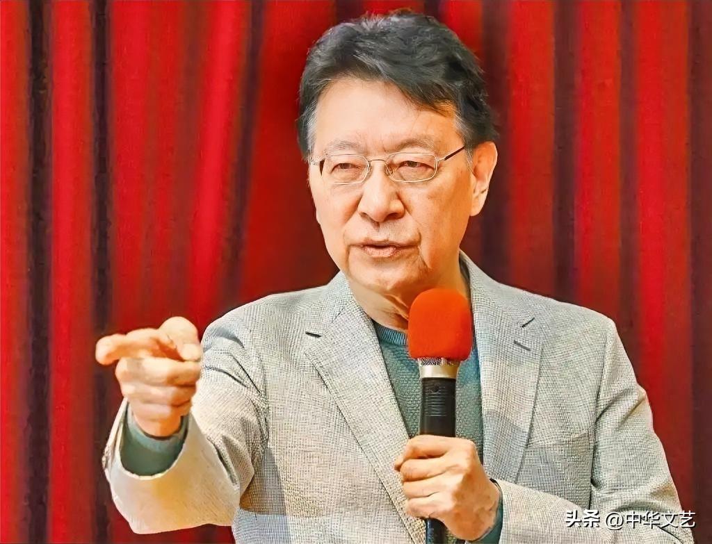 记住这个人。台湾省曾经的“政治金童”赵少康已经变成了“台独孙子”。
近期，赵少康