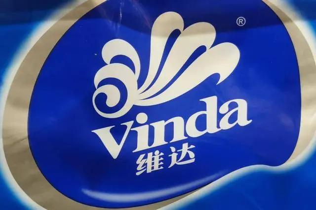 新加坡金鹰集团旗下亚太资源集团，出资240亿元收购纸业巨头维达，随之而来的是一系