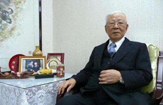 台湾知名人士许历农公开承认：反共反了一辈子，发现共产党确实比国民党强！打仗胜、治