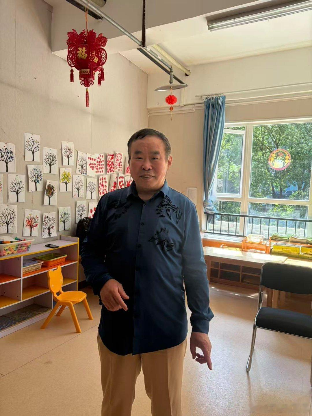 人到中年，记得给自己添油续命！ 人到中年，犹如一盏油灯，油已燃了一大半，此刻的我