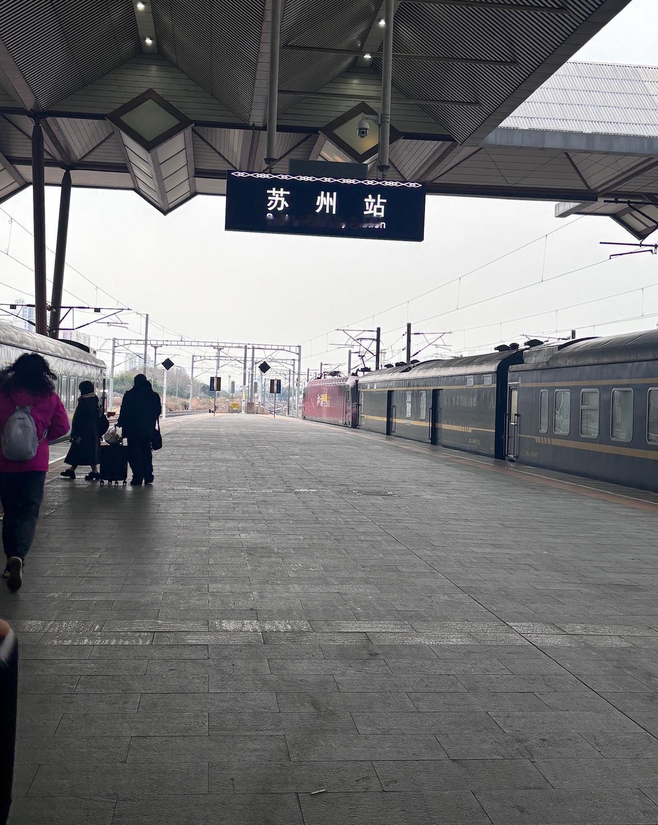 抖音玩法合伙人计划 情绪音乐玩法新风向 苏州舍不得的他他他，忘不了的他他他，我应