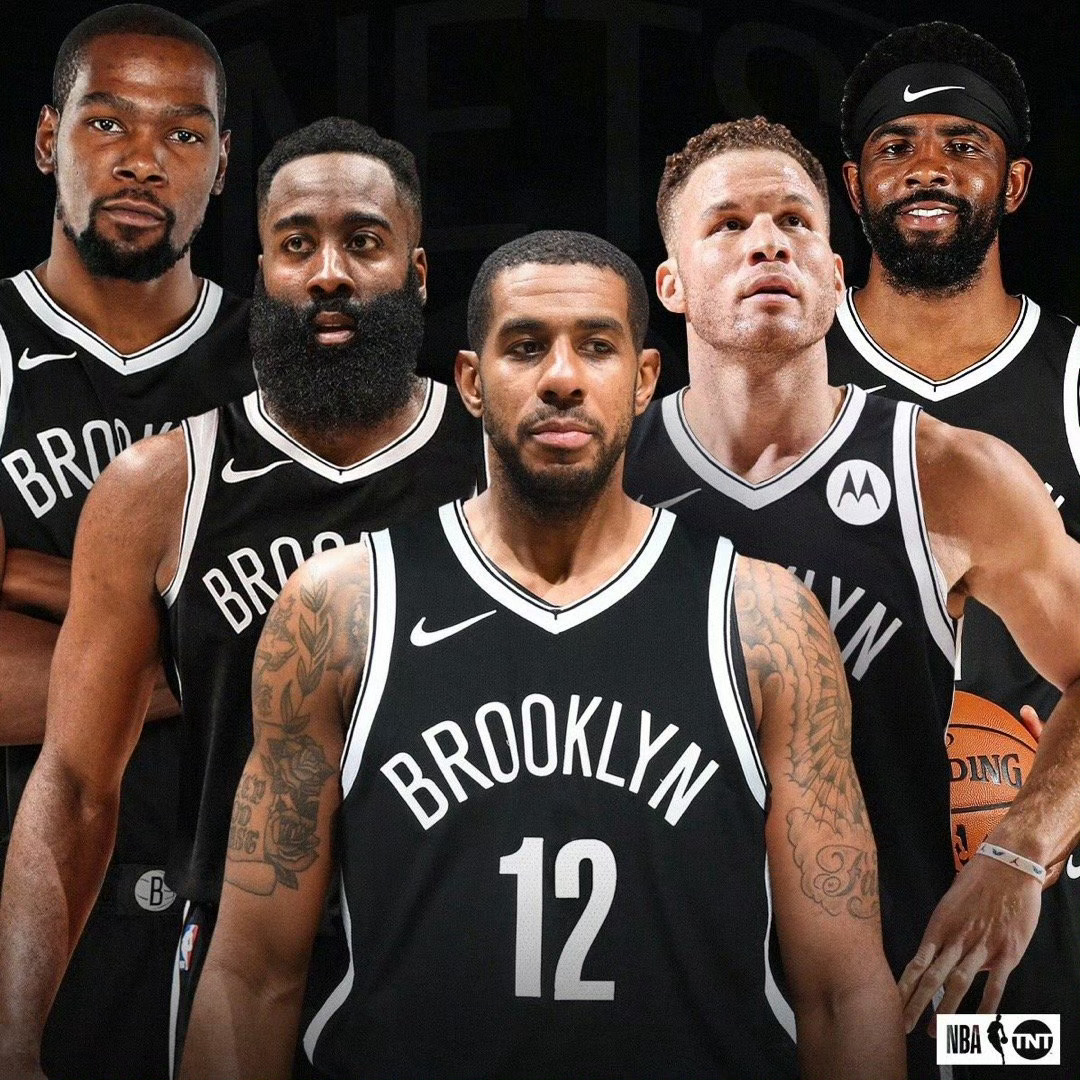 5年前的今天阿尔德里奇加盟篮网。 