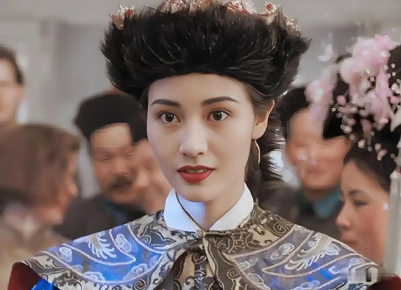 同样是这种“清宫造型”，这七位女星，谁最好看？
李嘉欣   何晴   梁小冰  