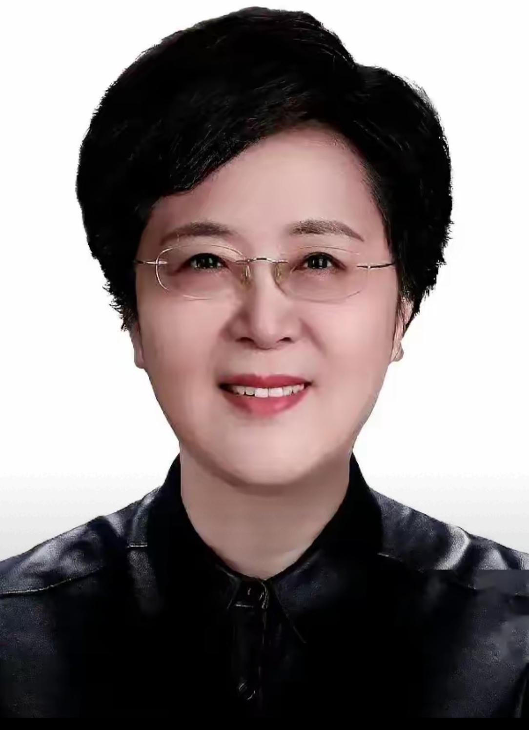 7月16日，国务院的一纸任免，让不少人心里踏实了。58岁的陈薇，正式出任中国工程