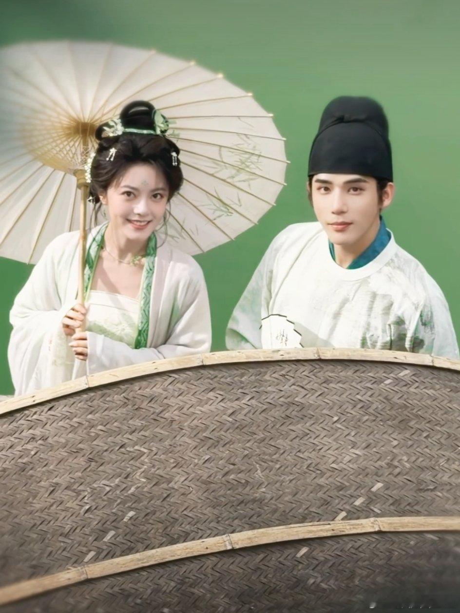王安宇赵今麦《一念江南》妆造好好看！好清新的绿！虞书欣没演到可惜了！ 