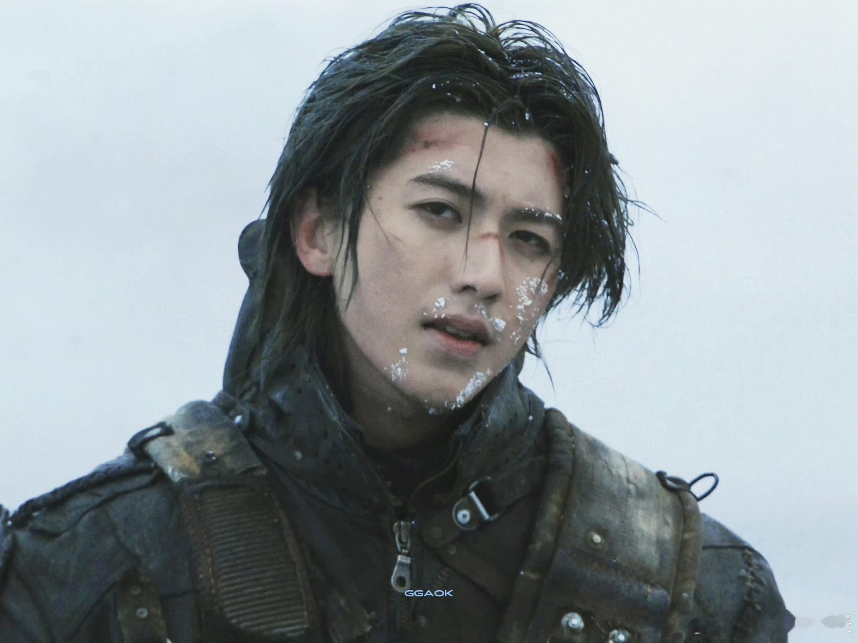 蔡徐坤QQ音乐巅峰榜双上榜 Colder上线后热度一直居高不下，这次拿下十大金曲