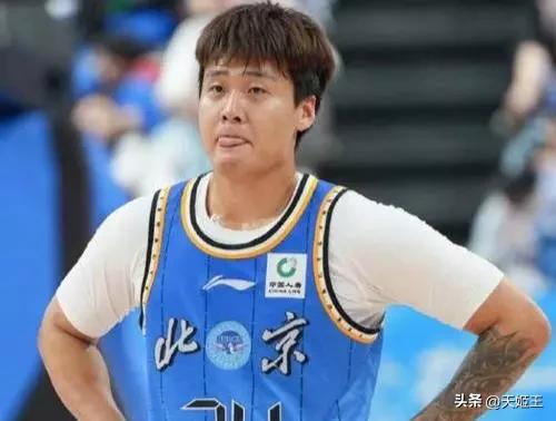 突发！赵睿正式宣布退出赛场，消息一出瞬间引爆篮坛！
北京首钢已火速批准其退赛申请