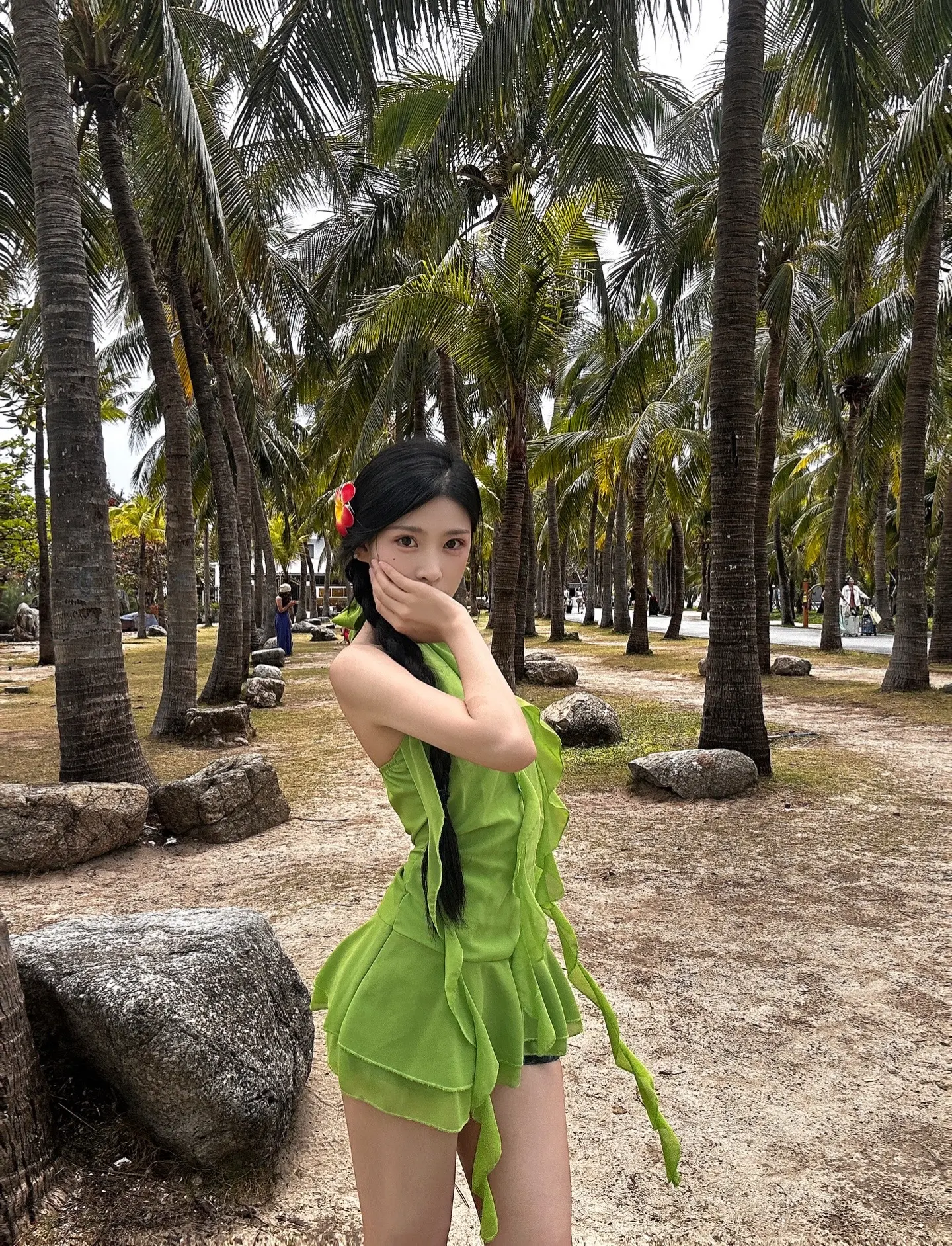 今天情绪突然崩溃了 去厕所偷偷哭发现每一间都有屎