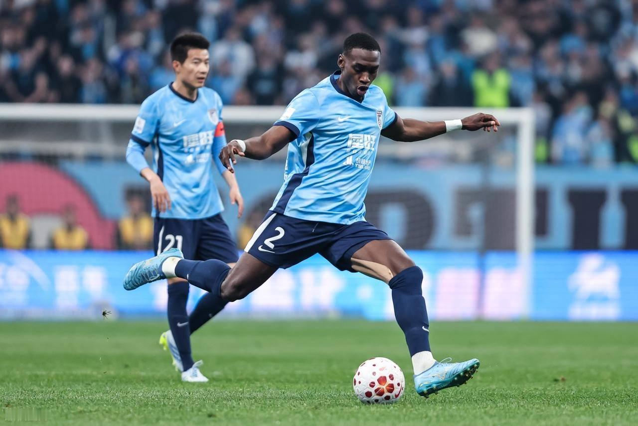 大连英博主场惨败云南玉昆！这个比分真的非常意外！而且上半场就3-0了！英博今天到