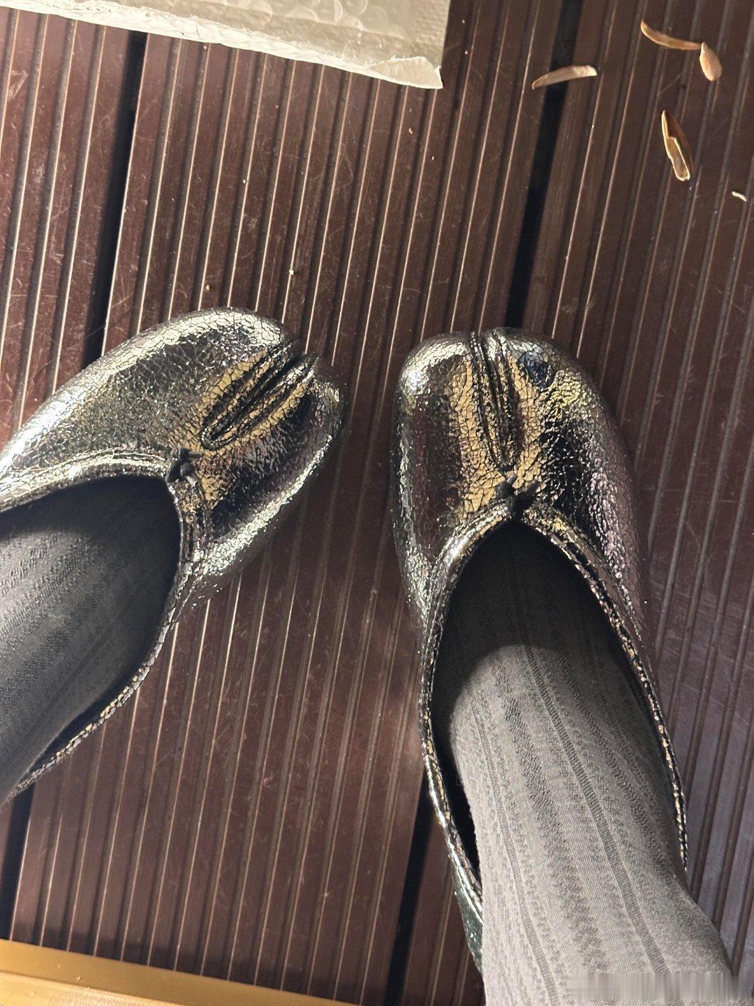 厚厚的灰，软软的灰 ​​​