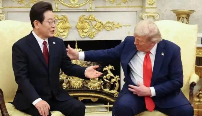 韩国正被夹在霍尔木兹海峡的军事博弈中
9月4日，韩国总统府青瓦台公开表示，正在按