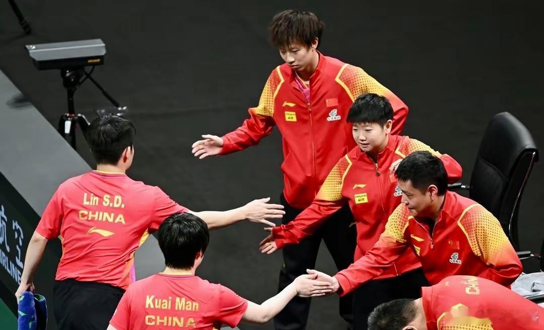 成都混团世界杯，12月5日午间传来2个最新消息【1】🇨🇳中国8:4韩国🇰?