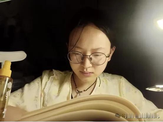寒门学子白慧英圆梦哈工大 ，从20平米出租屋到百年名校

每年八月，正是高三学子