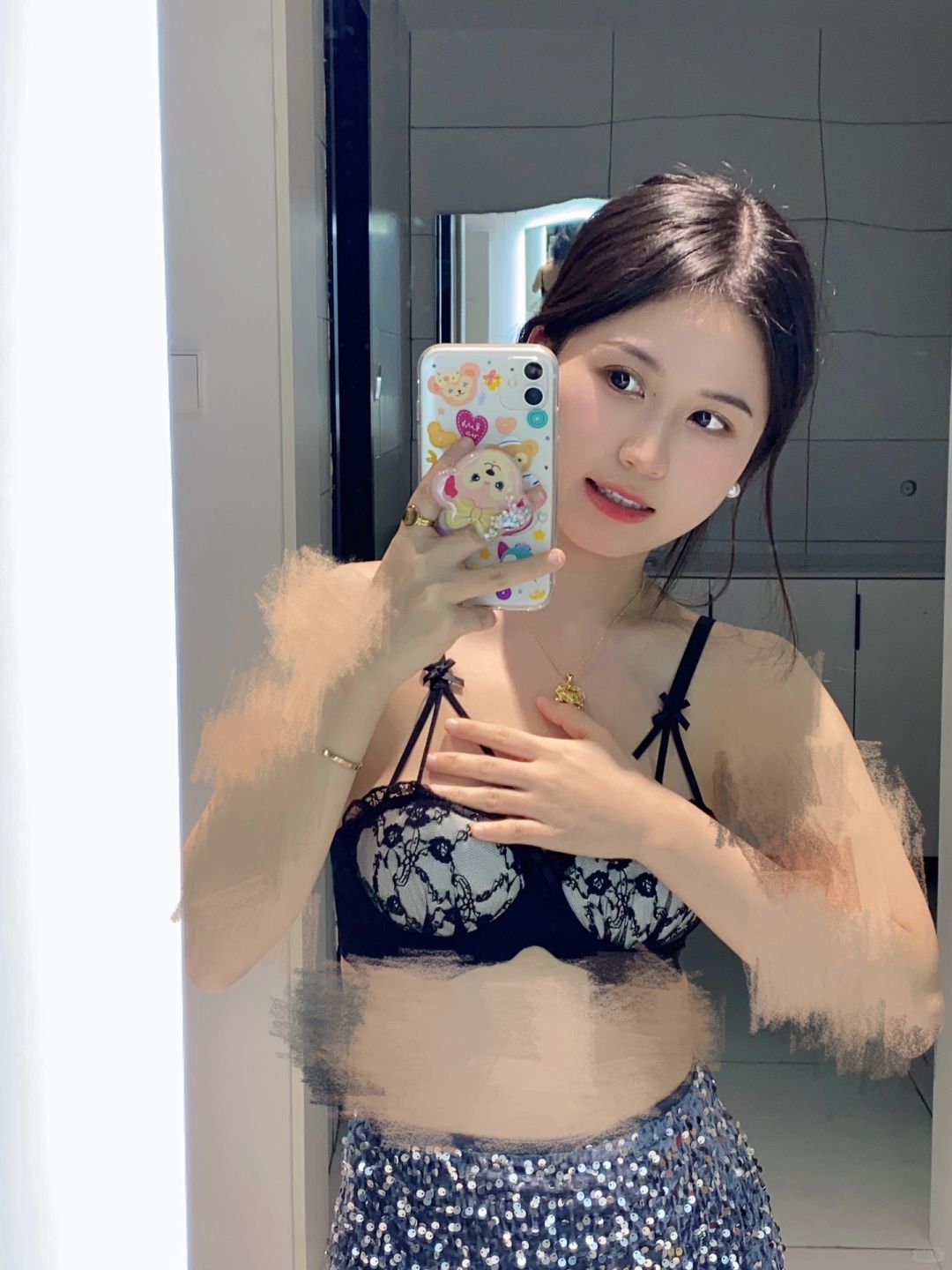 还是喜欢黑色👙