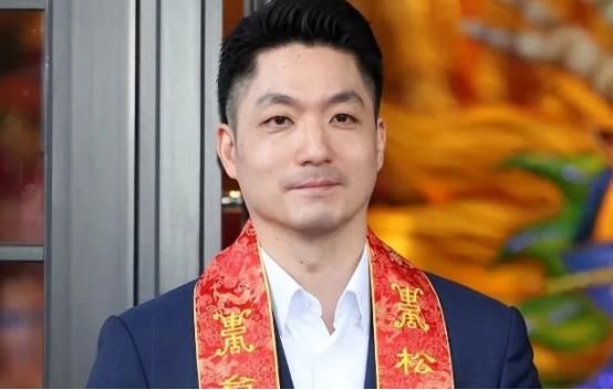 台湾政坛这片天，怕是要变了！

岛内现在流传着一个预言：只要蒋万安2026年顺利