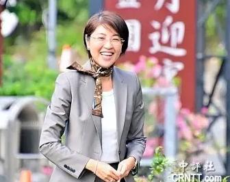 10人名单出炉后，蒋万安又到了南投站台美女县长，卢秀燕自愧不如......6月1