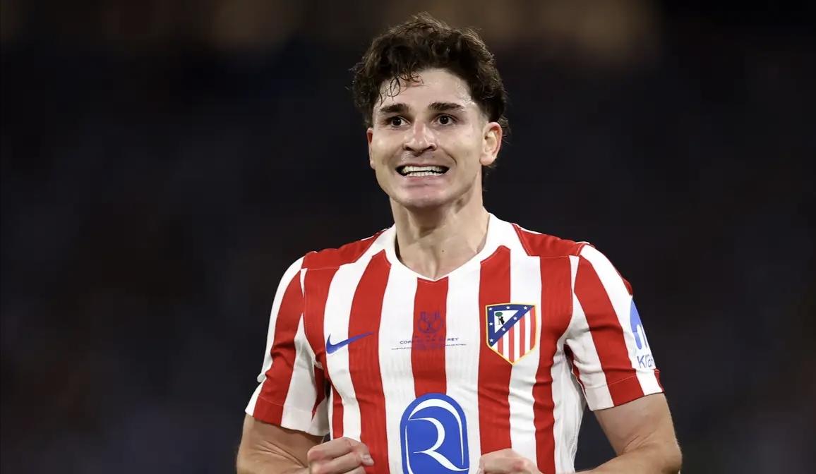 信谁的？阿尔瓦雷斯家人悄悄去巴萨找房？经纪人亲自辟谣，但球员态度却藏猫腻！
最近