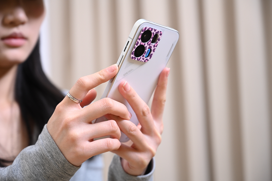 OPPO K15 Pro 系列 OPPO K15 Pro带来的感觉更像是一个“激