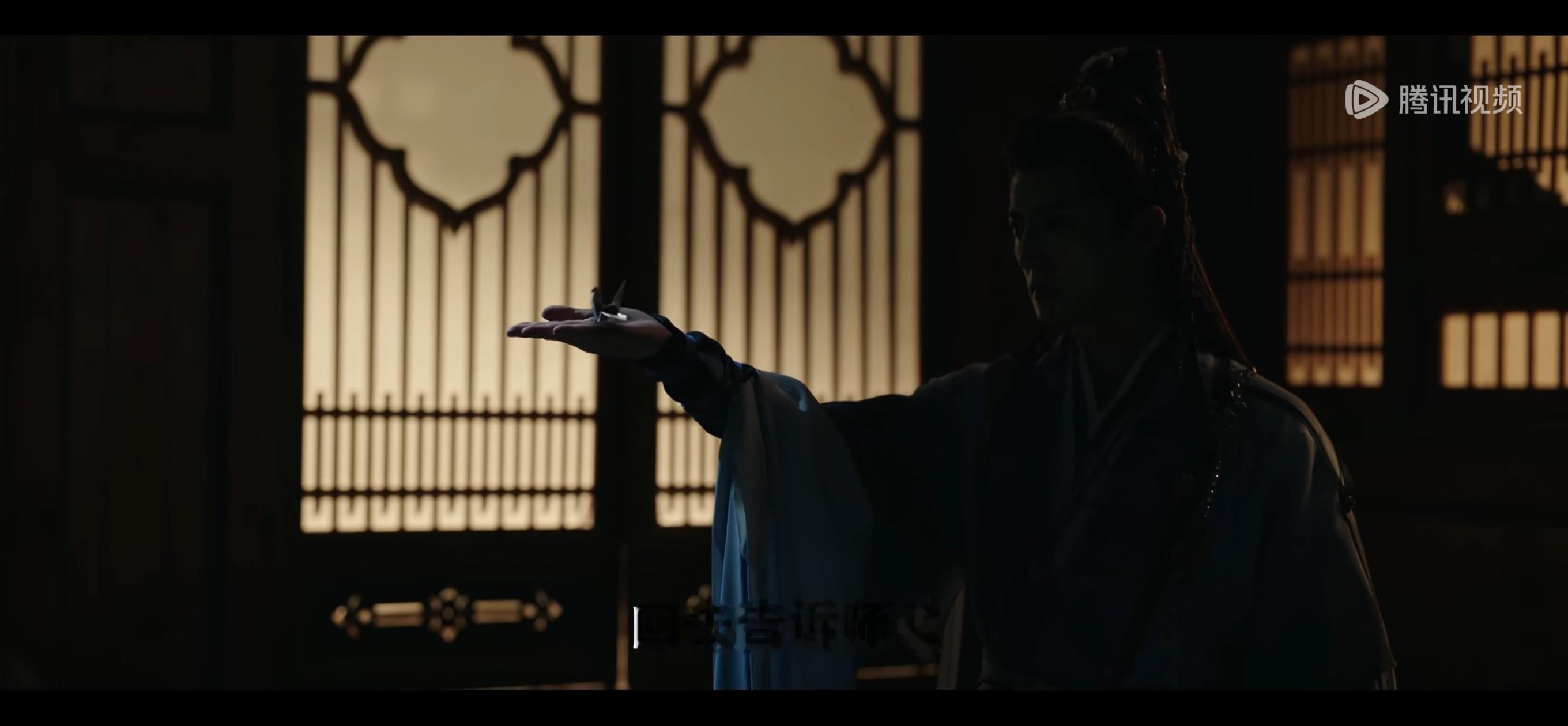 #永夜星河#妈呀柳拂衣人设大改了啊，小说里他是个十足的正人君子大好人，就是太中央