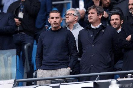 这才是豪门该有的样子！曼城官宣下赛季球票不涨价 穆巴拉克亲自拍板在多家俱乐部酝酿