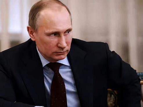 泽连斯基现在的日子不太好过了，特朗普最近在西半球发力，对乌克兰已经无暇顾及。由于