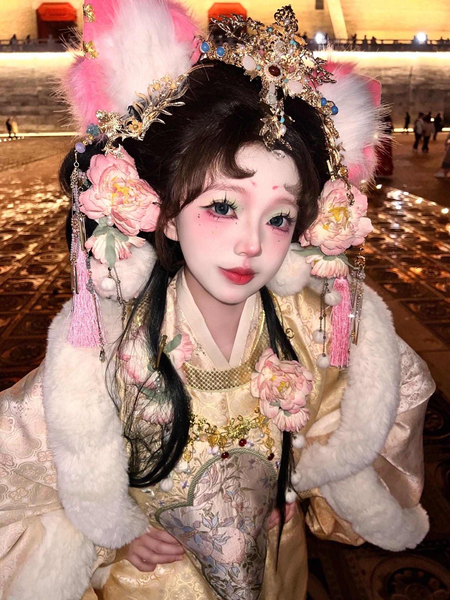 与冬相见欢，与你相见安。冬至快乐！