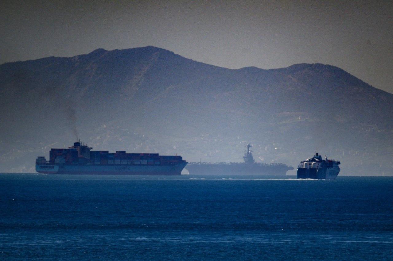 美军行动很快，几天时间内，美国空军就向中东地区部署超过50架各式战机，以及几十架