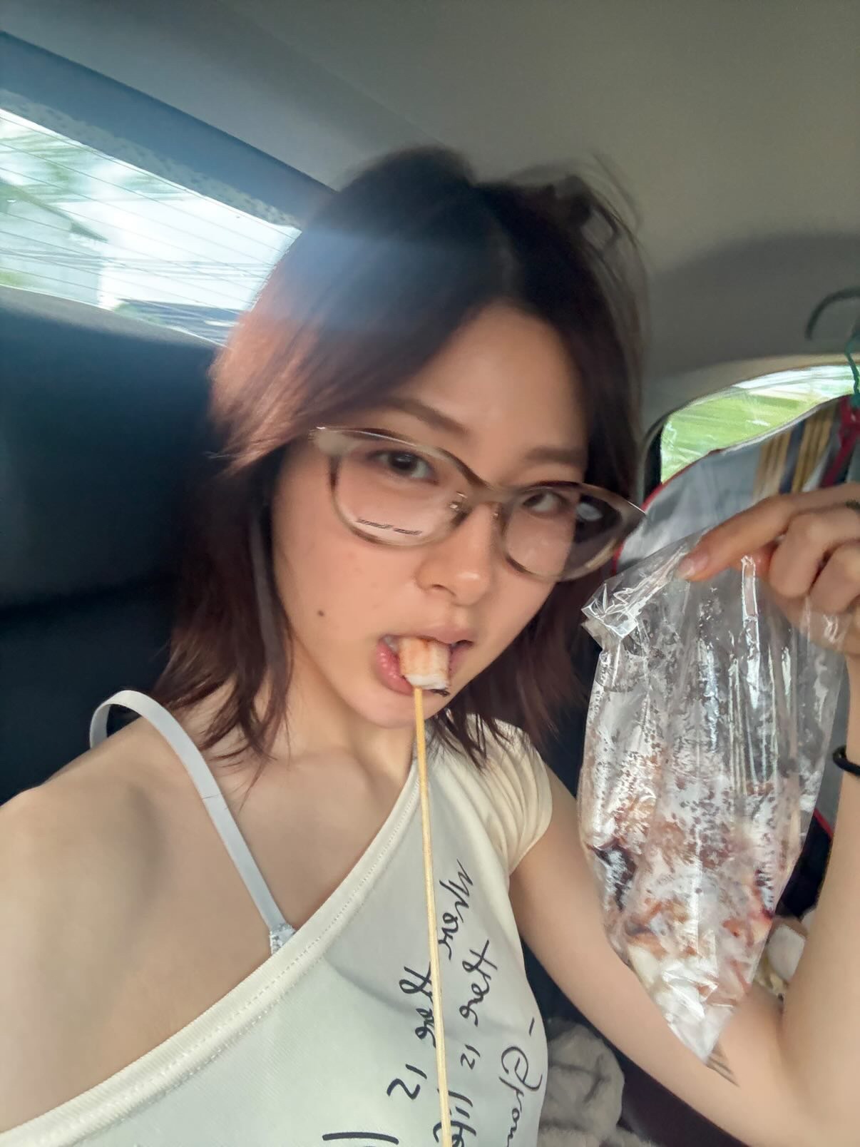 好会吃吧：烤鱿鱼蘸酱 