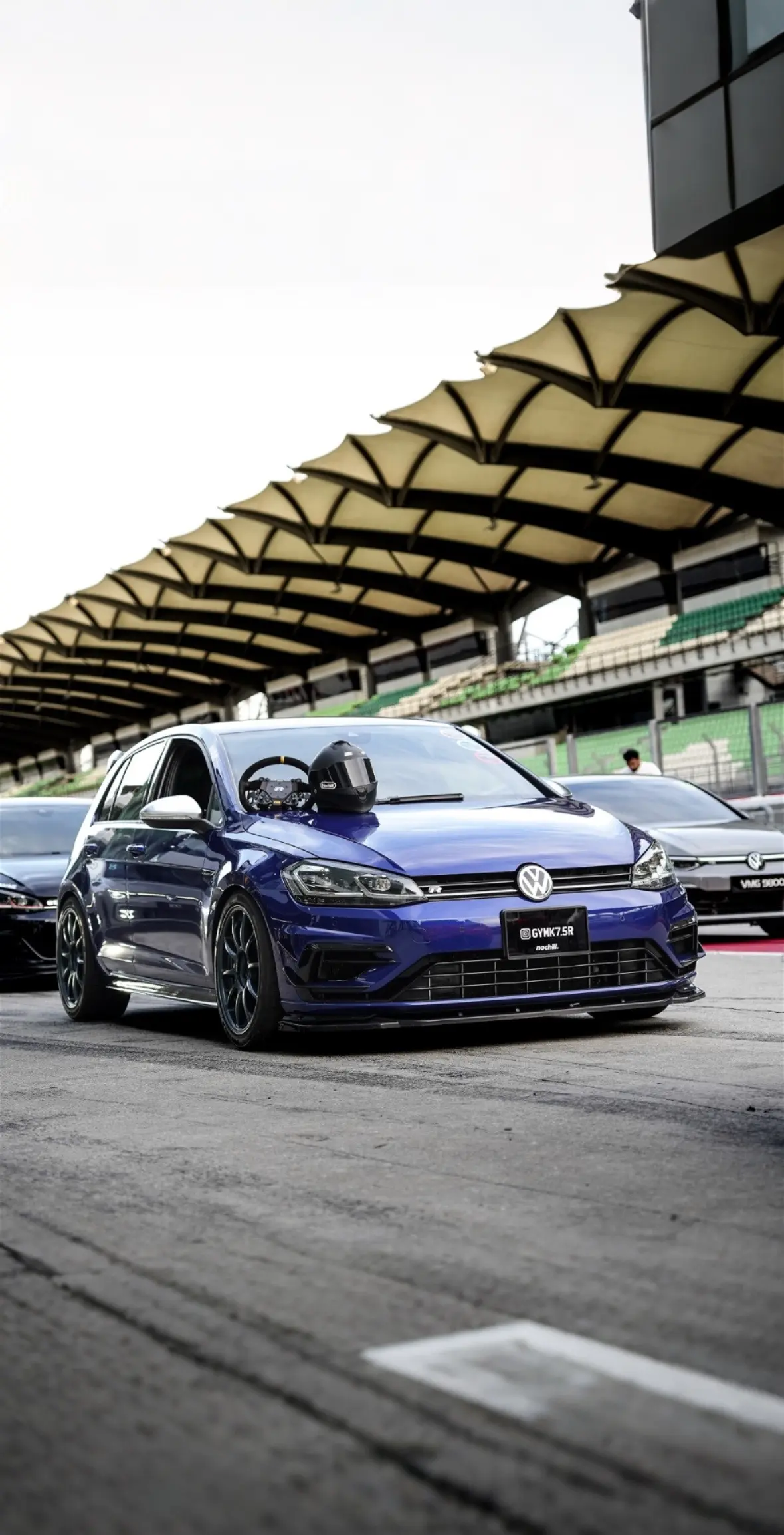 GOLF.