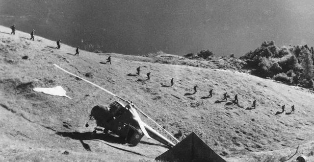 为什么中国不打印度？1962年，中印边境那场自卫反击战时，印度军队往前推进，中国