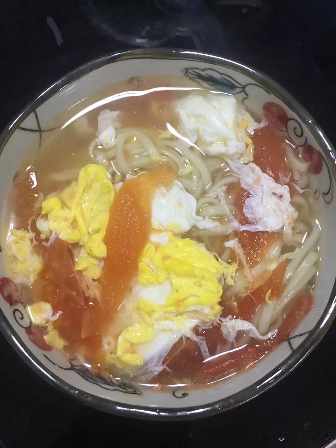 饿了你就说嘛，一直叫个什么玩意